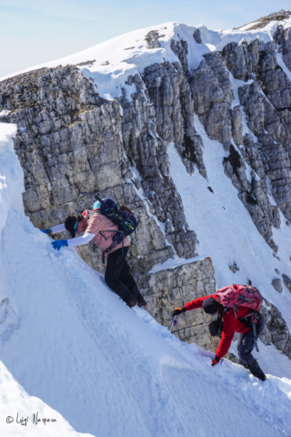 Il Monte Sirente: Alpinisti Luigi e Angelo escono in cresta